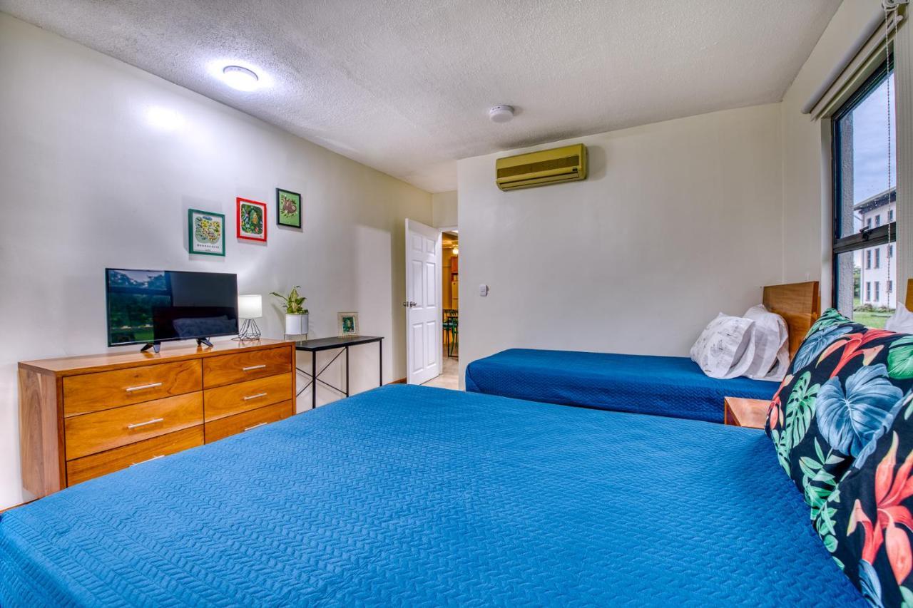 Golden Getaway Apartments ลิเบเรีย ภายนอก รูปภาพ