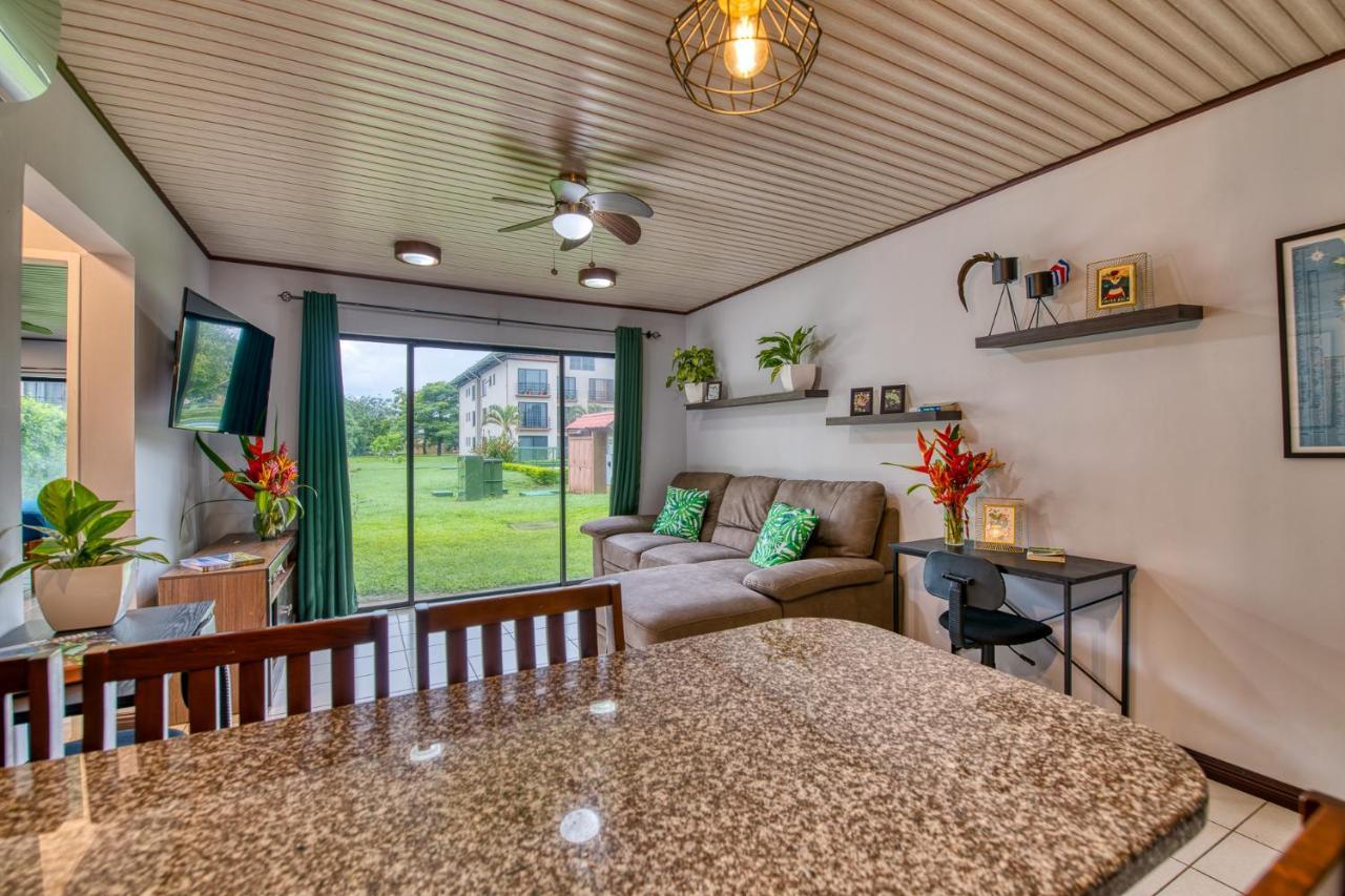 Golden Getaway Apartments ลิเบเรีย ภายนอก รูปภาพ